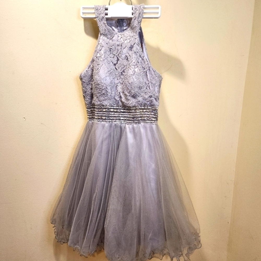 GINDY USA Silver Short Tule sleeveless Homecoming dress size S